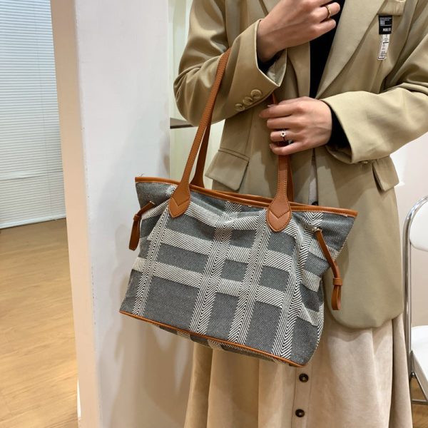 17e3604e-c9e7-4ed1-bd09-e95f65590316 Fashion Net Celebrity Single Shoulder Tote Bag
