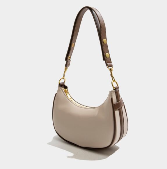 c5961135-df5c-47f0-b1b0-25ab47b1b8eb Premium Texture One Shoulder Underarm Bag